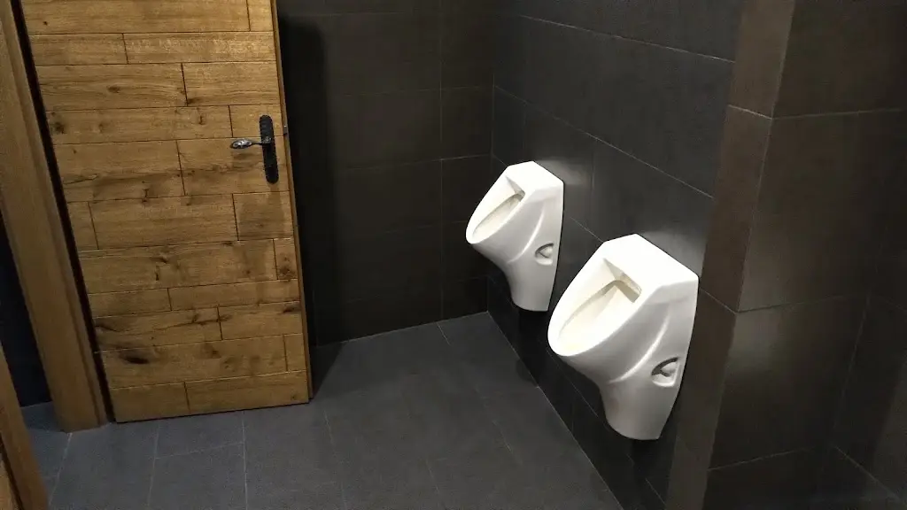 Jan Vlk_Kozlovna Bílá růže Čáslav_Čáslav_review