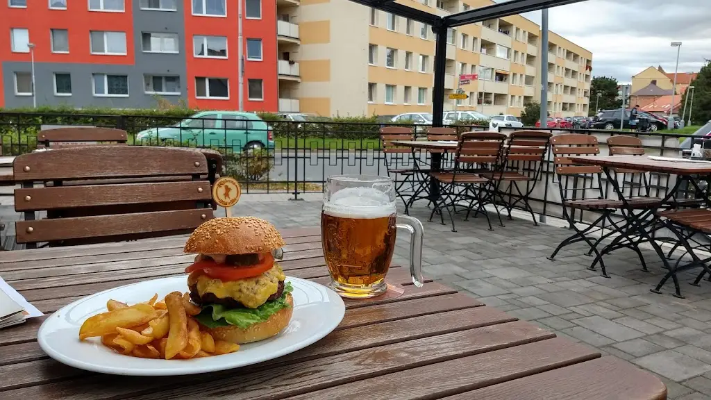 Kozlovna Bílá růže Čáslav_Čáslav_slider_image_2