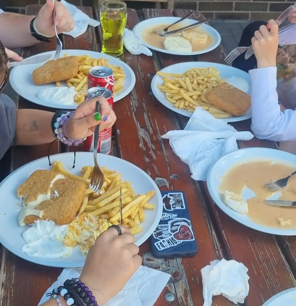 Tábory OKO & Rod. centrum Lodička_Hospůdka Barandov_Čerčany_review