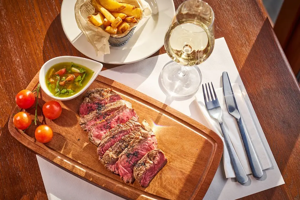 Rybička restaurace & bistro_Brandýs nad Labem-Stará Boleslav_slider_image_3