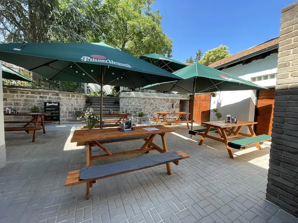 Restaurace Koruna restaurant in Brandýs nad Labem-Stará Boleslav