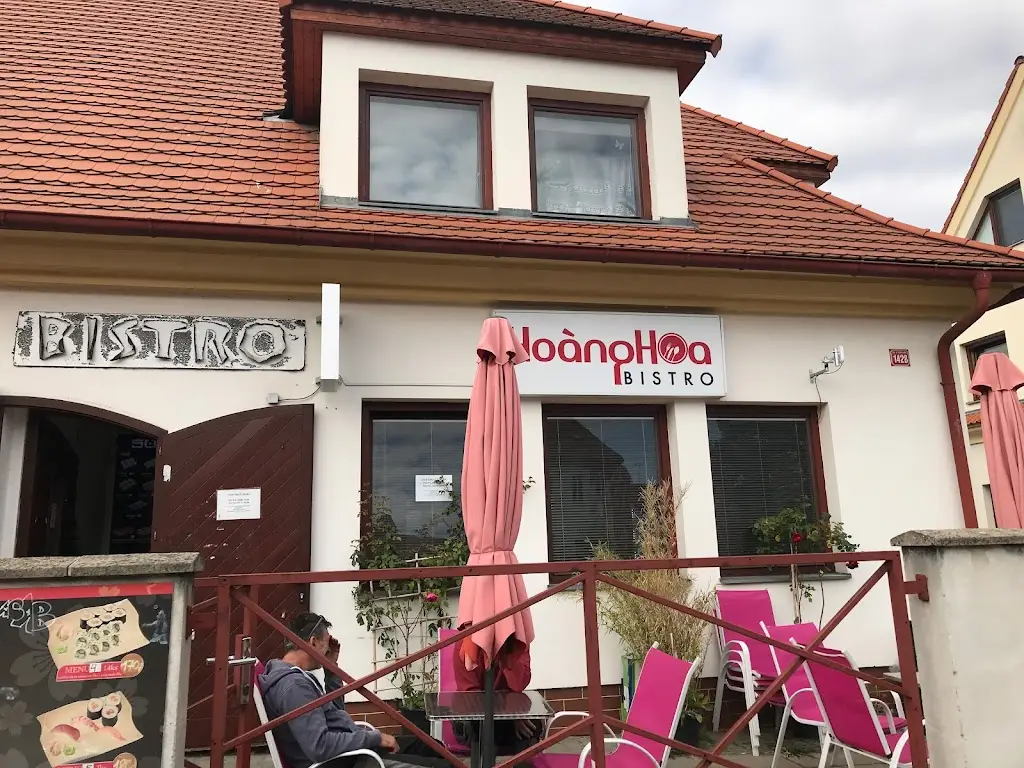 HoànqHoa Bistro restaurant in Brandýs nad Labem-Stará Boleslav