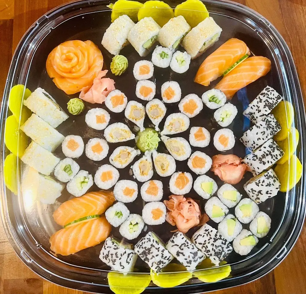 HoànqHoa Bistro_Brandýs nad Labem-Stará Boleslav_slider_image_2