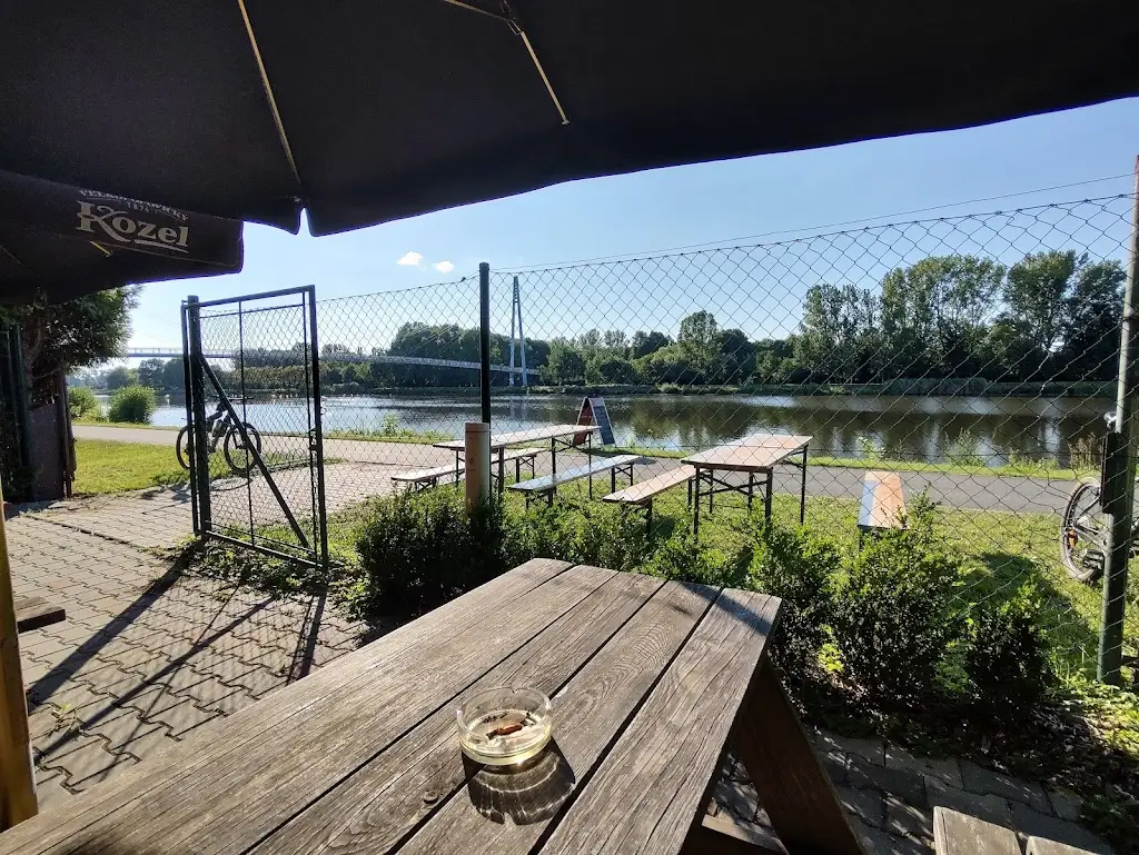 Občerstvení Podkováň_Čelákovice_slider_image_1