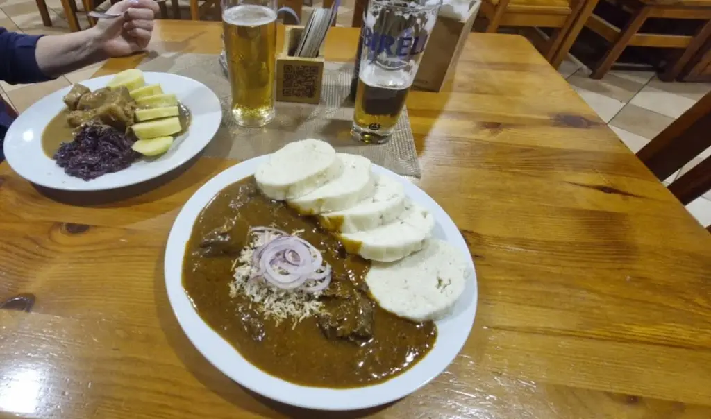 Lenka Rohlickova_Hotel a Restaurace Radnice Dobrovice_Dobrovice_recensione