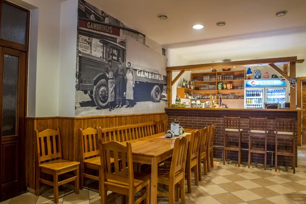 Hotel a Restaurace Radnice Dobrovice_Dobrovice_slider_image_1