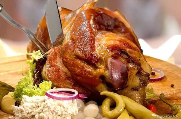 Hotel a Restaurace Radnice Dobrovice_Dobrovice_slider_image_2