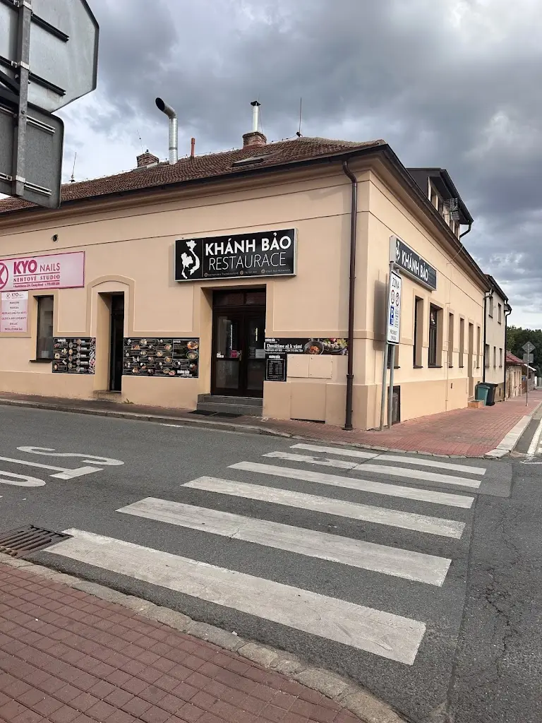 Khánh Bảo Restaurace ristorante a Český Brod