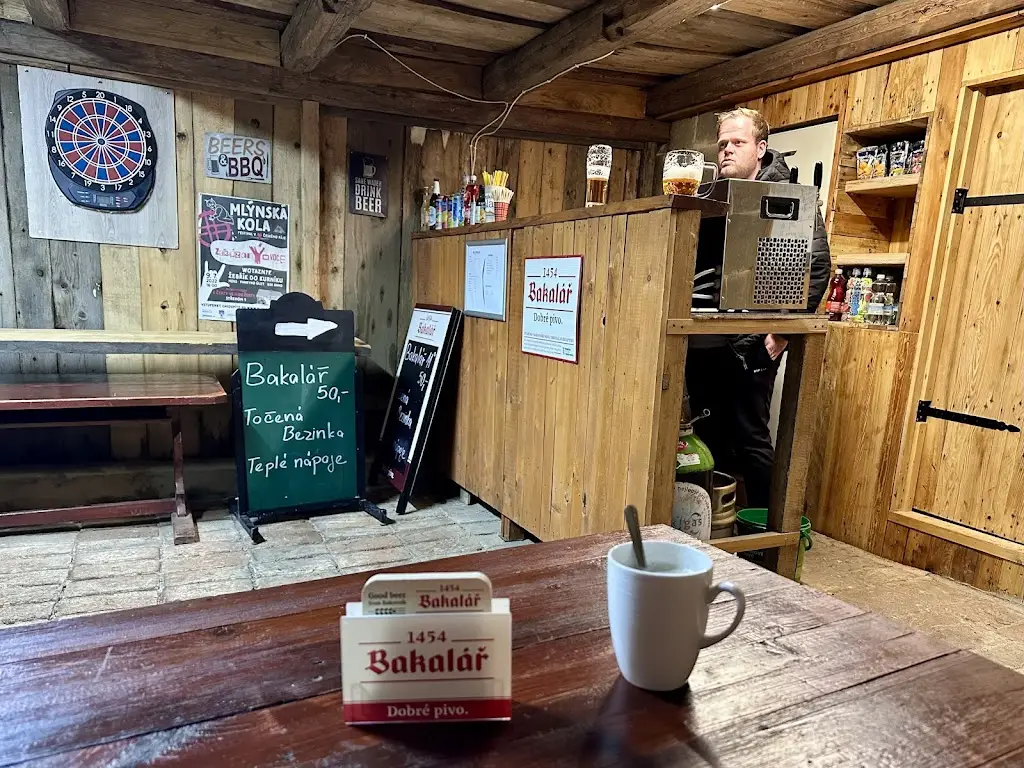 Bar u Máchala restaurant in Dolní Bousov