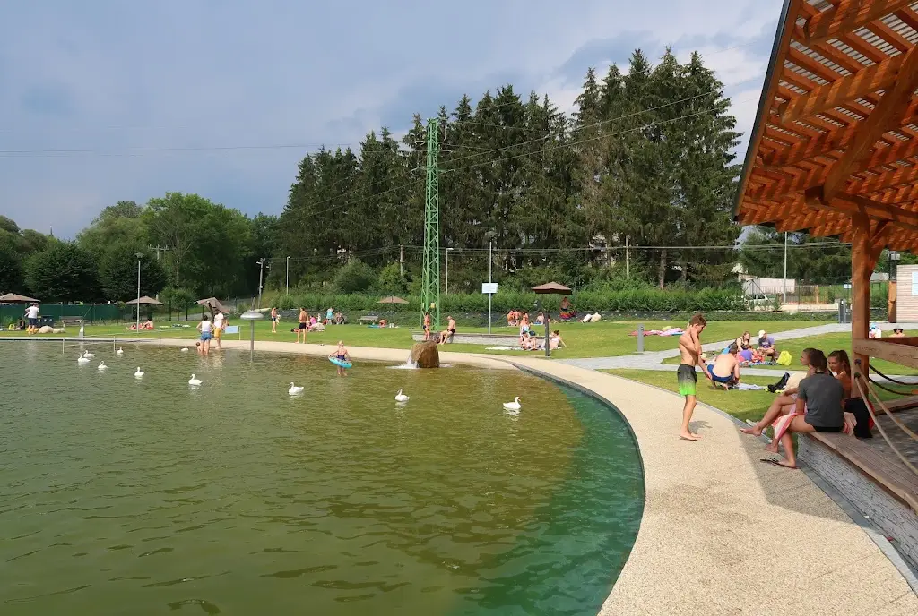 Bar a restaurace v přírodním koupališti Divišov_Divišov_slider_image_1