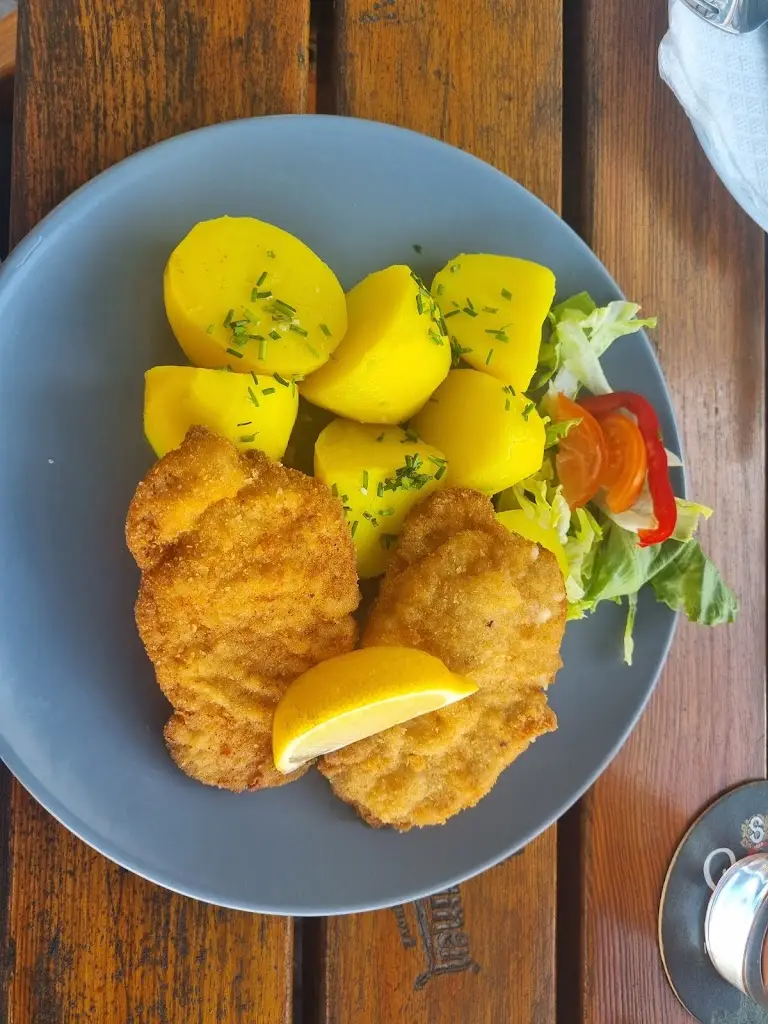 Restaurace u Sokola_Divišov_slider_image_2