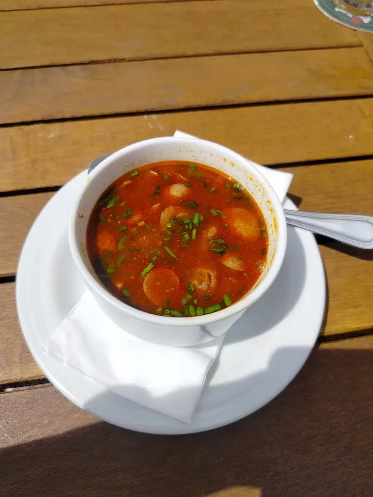 Magda Budakova_Hostinec Hořák Horoměřice_Horoměřice_review