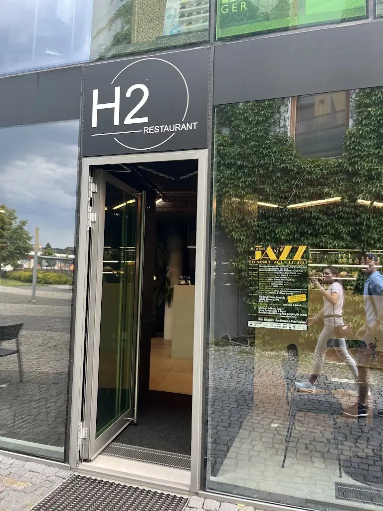 Jana_H2O Restaurant_Černošice_review