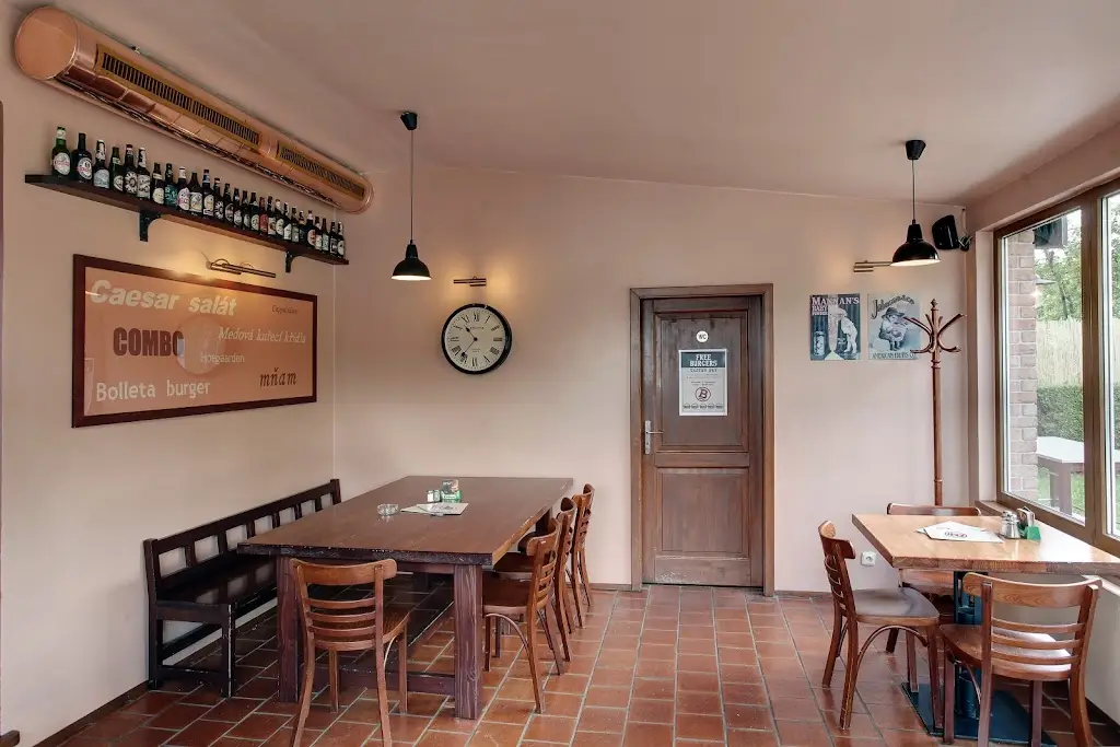 Restaurace Bolleta restaurant in Černošice