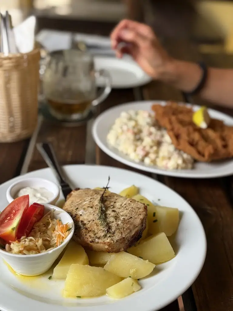 Jakub Cintl_Restaurace Pod Lípou_Černošice_review