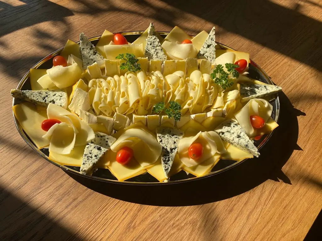 Restaurace Pod Lípou_Černošice_slider_image_3