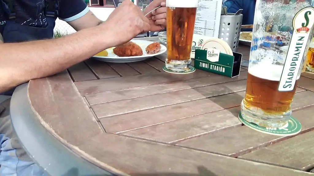 Restaurace Stadion_Černošice_slider_image_2