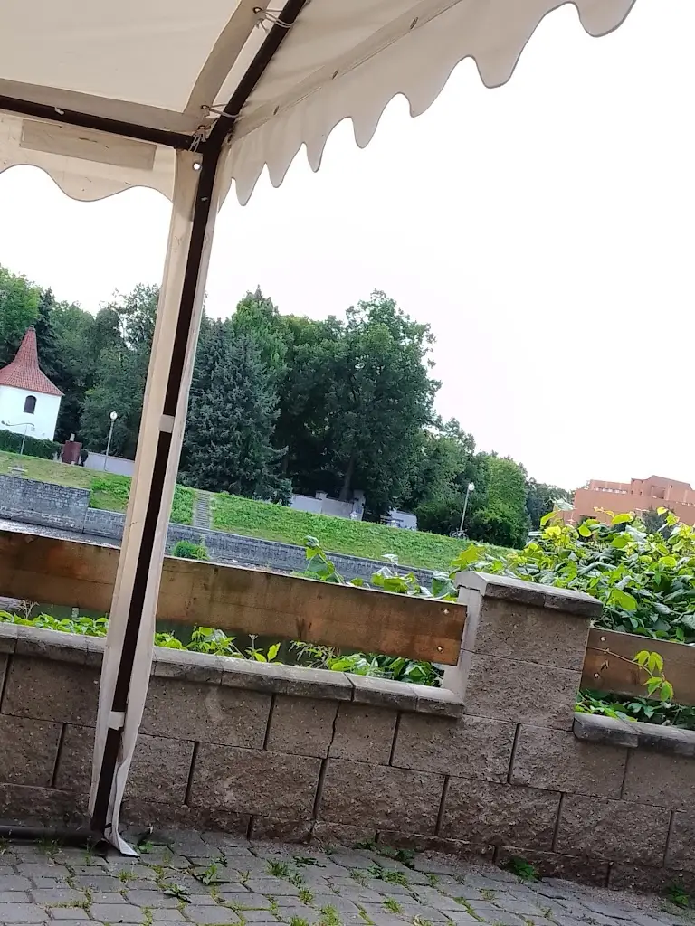 Andrea Zabloudilová_Hospůdka pod Skalou_Okres Písek_review