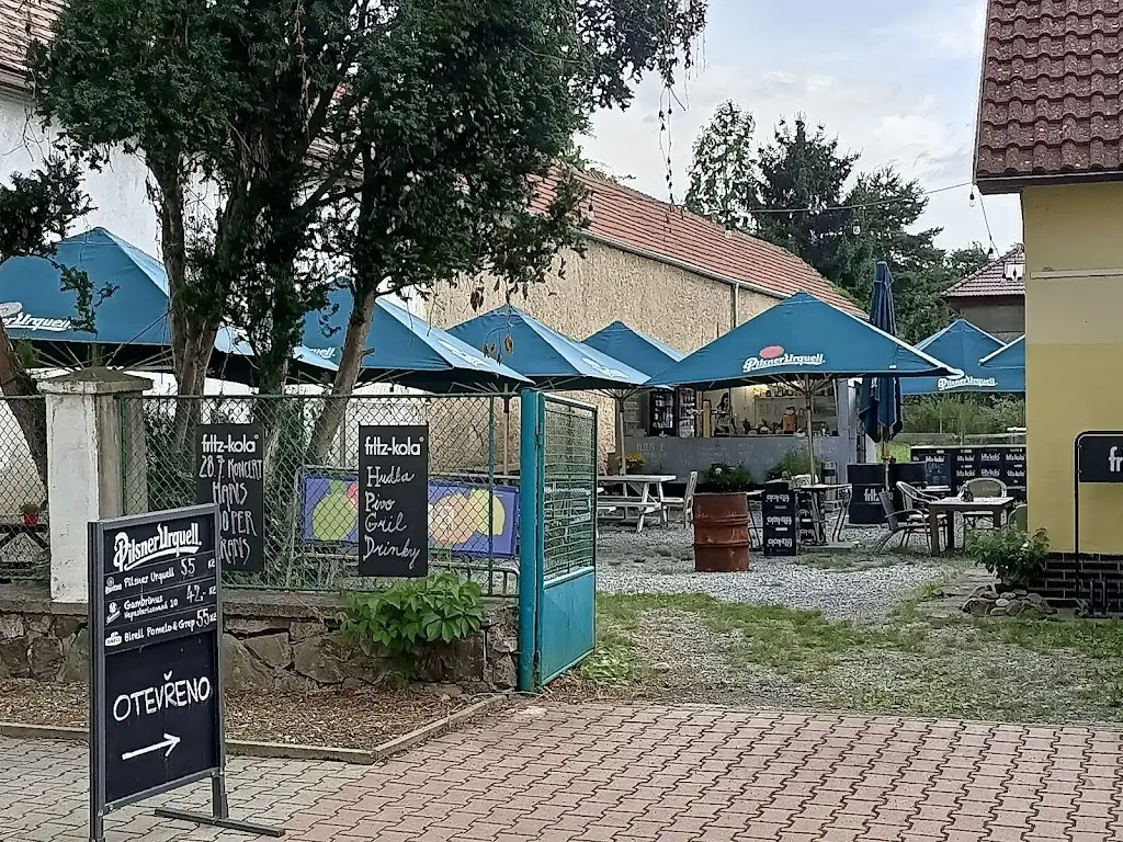 BUFÍK U MOKRÝHO PSA_Černošice_slider_image_1