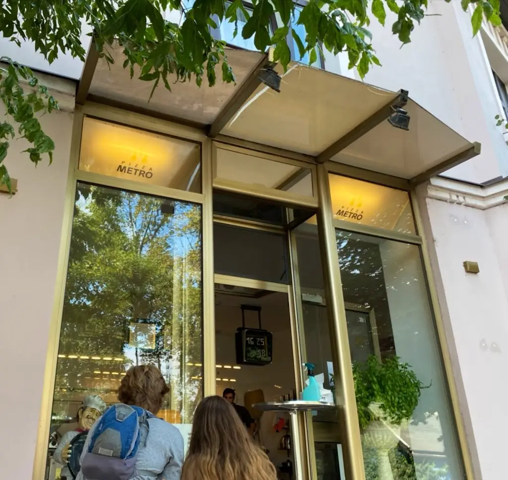 Pizza Metro_Černošice_slider_image_1