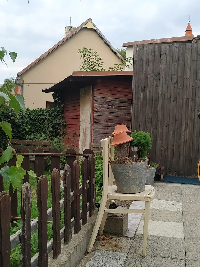 Eva Fousová_Hospůdka Na Růžku_Hovorčovice_review