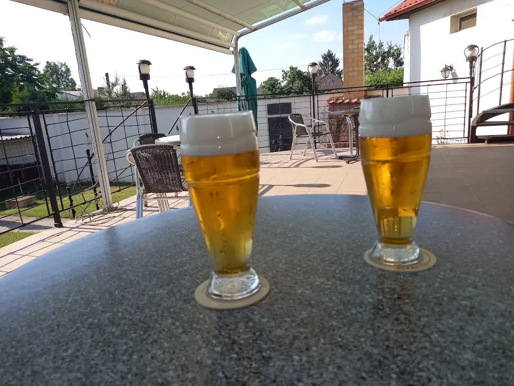 Restaurace Privat Grill_Hovorčovice_slider_image_2