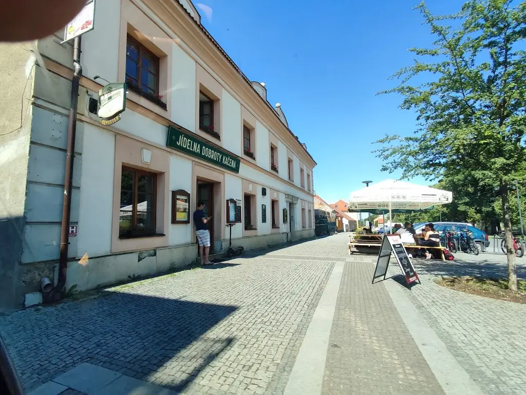 RESTAURACE JÍDELNA DOBROTY KAČENA_Hostomice_slider_image_3