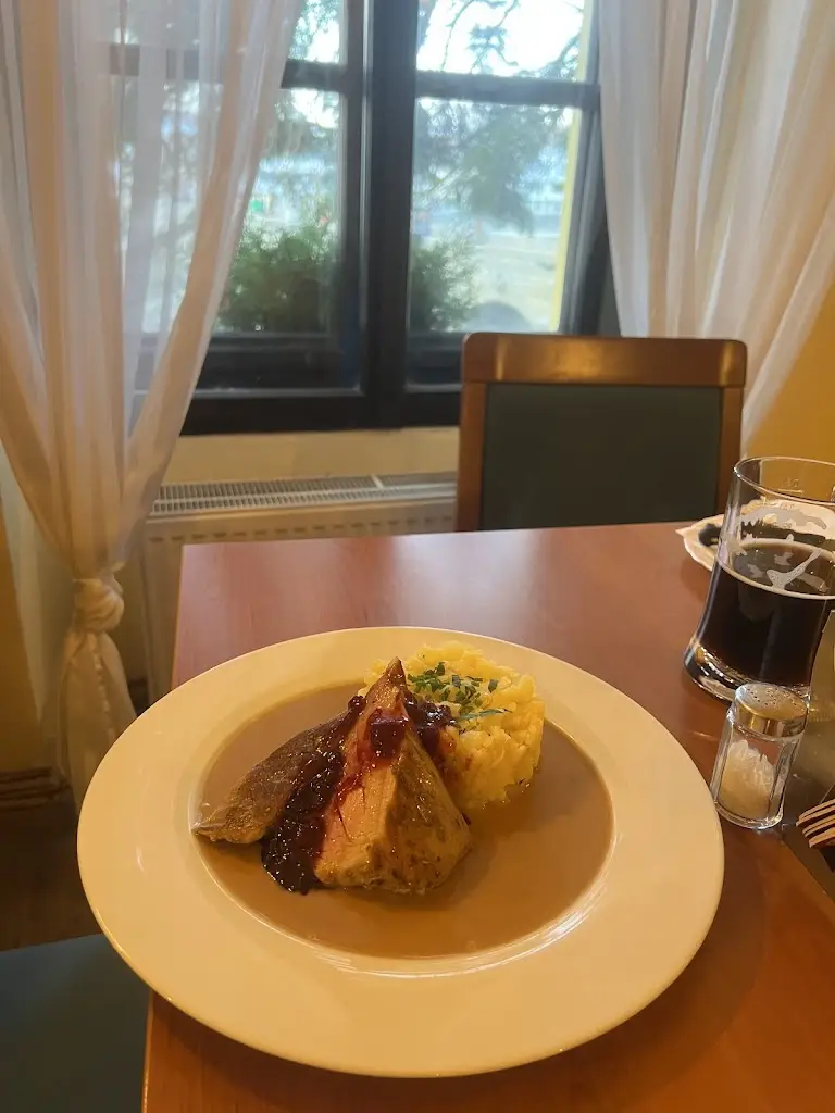 Tommy Hruby_Restaurace U Kamenného mostu_Okres Písek_review