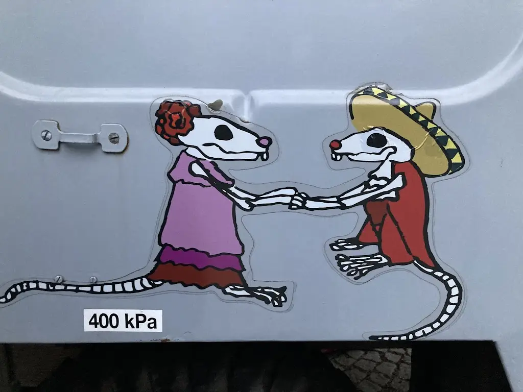 karla tapia_Bob's Burgers & Burritos_Hostomice_review