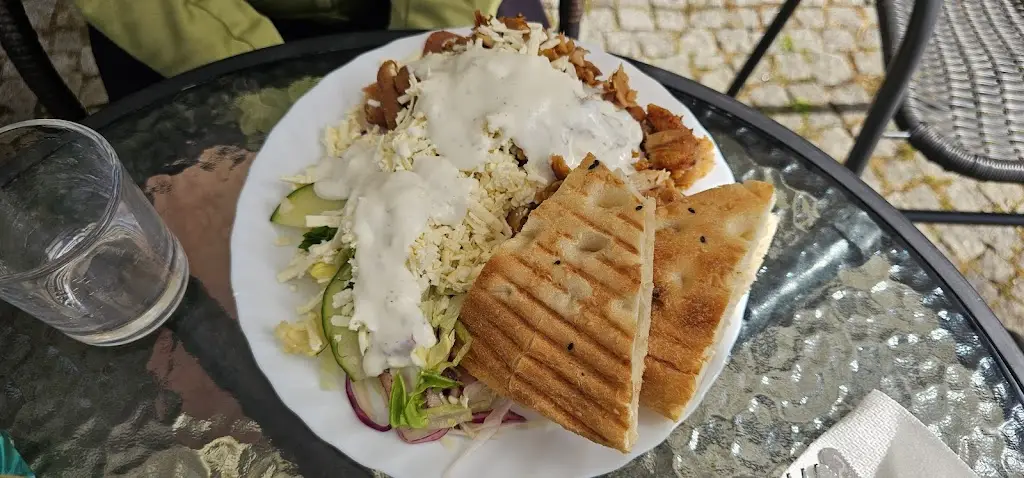 Stanislav Korostenský_KEBAB DAVLE_Davle_review