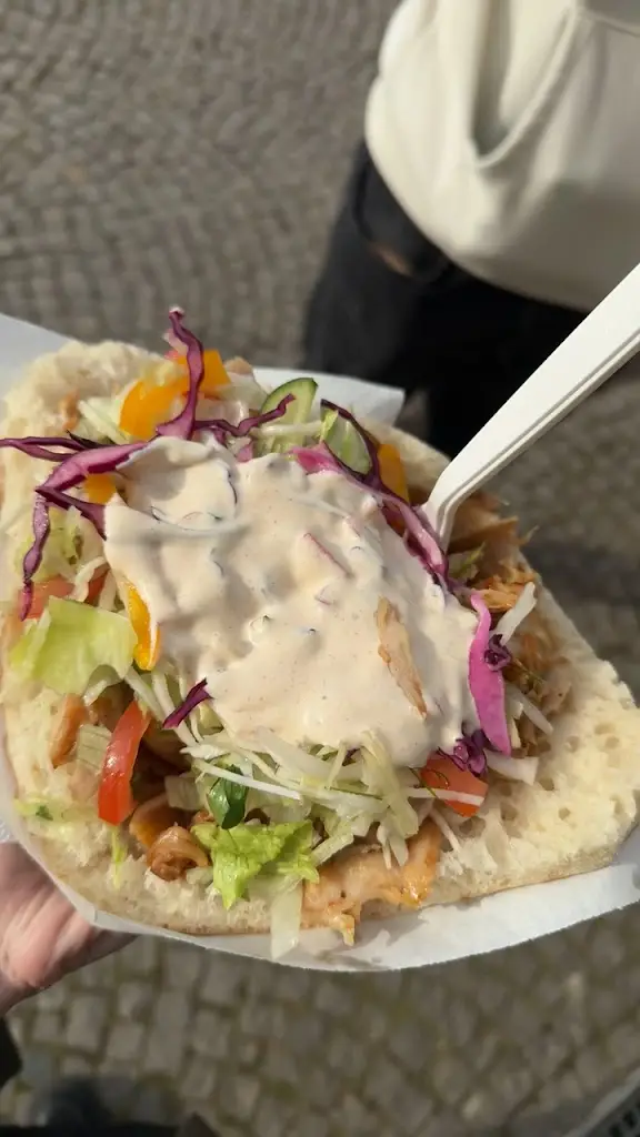 Terka Cihelku_KEBAB DAVLE_Davle_review