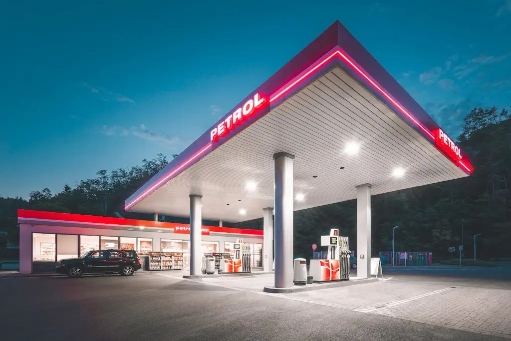 PETROL ristorante a Davle