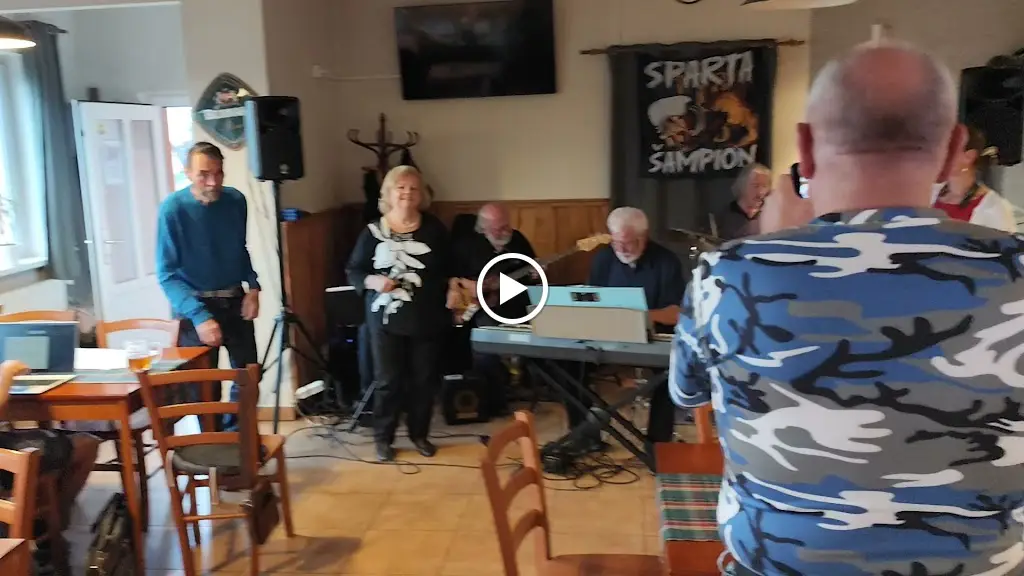 HOSPŮDKA NA HŘIŠTI_Hřebeč_slider_image_2