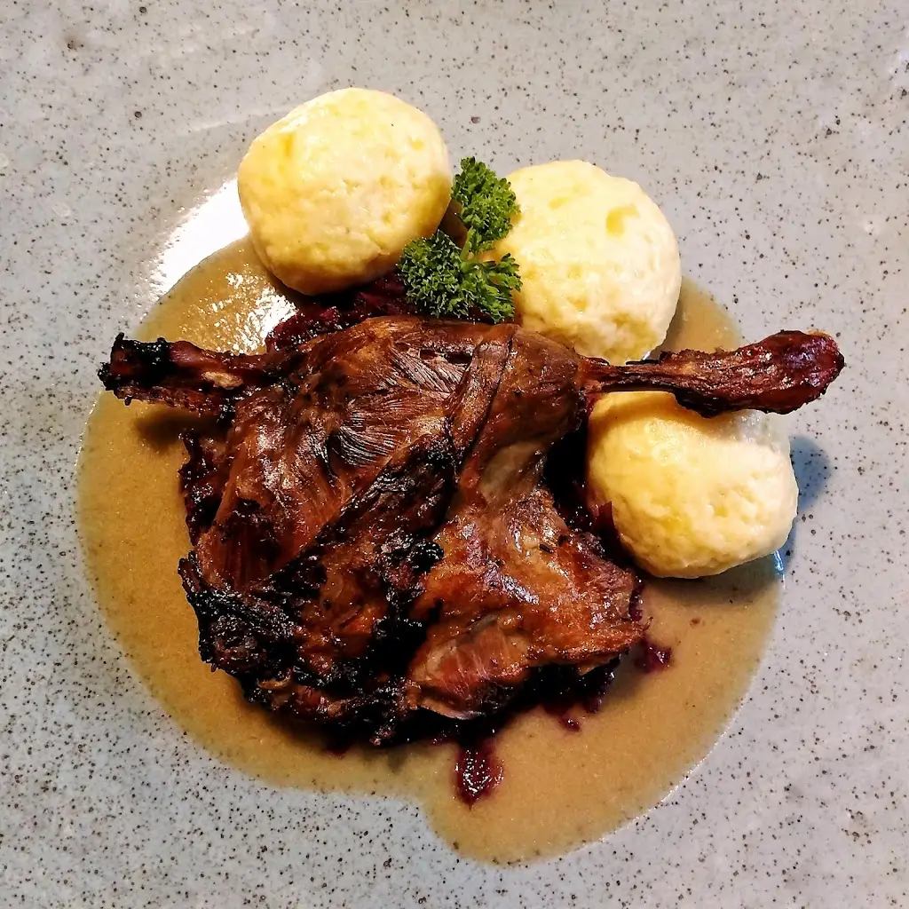 Zdeněk Šmejkal_Na Krétě_Hořovice_review