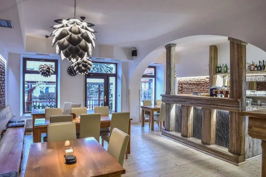 PODNIKK restaurace a bar restaurant in Hořovice