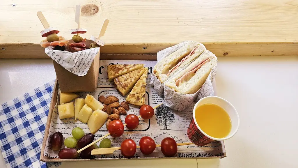 Ta Cantina café&grill Street Food_Hořovice_slider_image_3