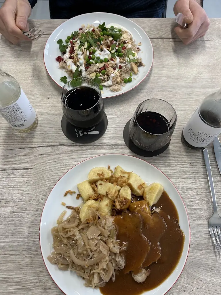 Adam Jelínek_Bistro by Dog'n'Roll_Hořovice_review