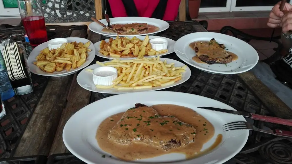 Michael Beneš_Restaurace BP_Hýskov_review