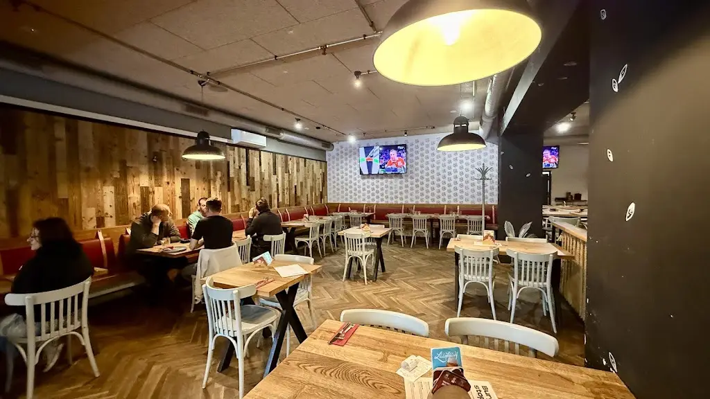 Zastávka Srdcovka_Dobříš_slider_image_1