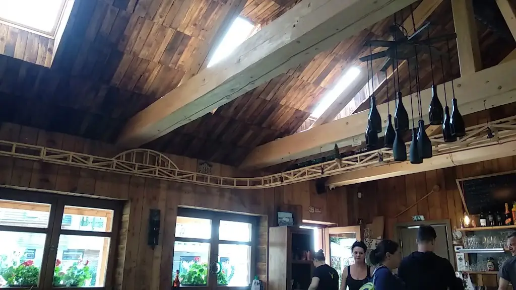 Restaurace Krmelec Vlaška_Dobříš_slider_image_2