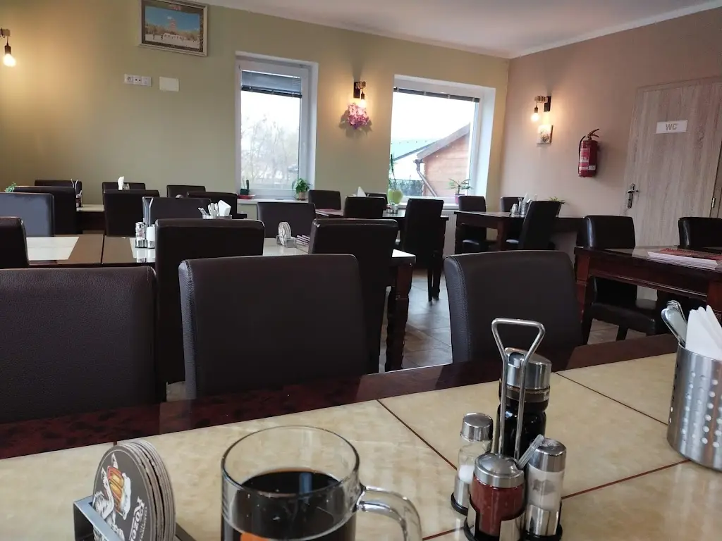 JIŘÍ Podlaha_WAN FU LOU - Čínská restaurace Jeneč_Jeneč_review