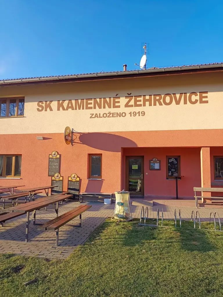Hospoda "Na Hřišti" restaurant in Kamenné Žehrovice