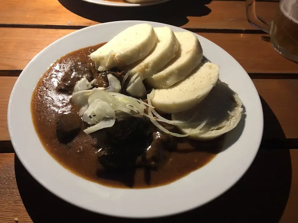 Lara_Restaurace LVÍ SRDCE_Hostivice_recensione