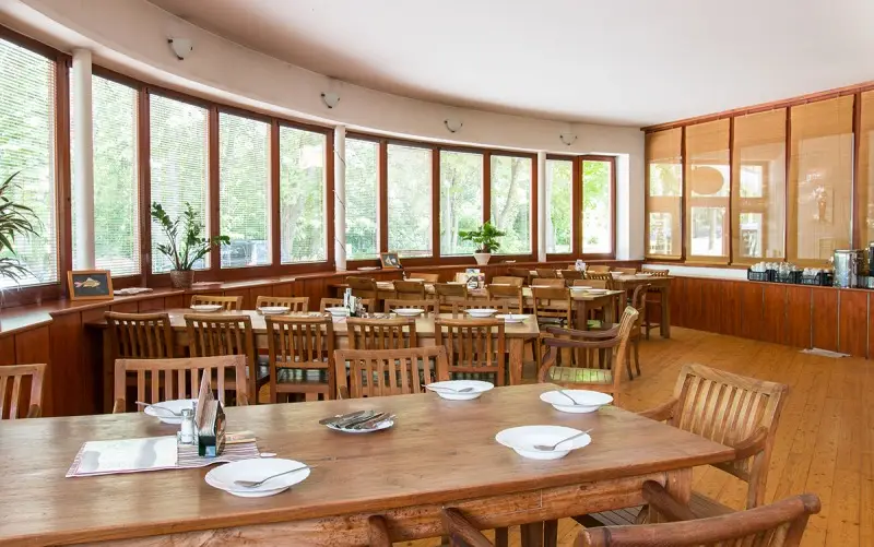 Restaurace LVÍ SRDCE restaurant in Hostivice