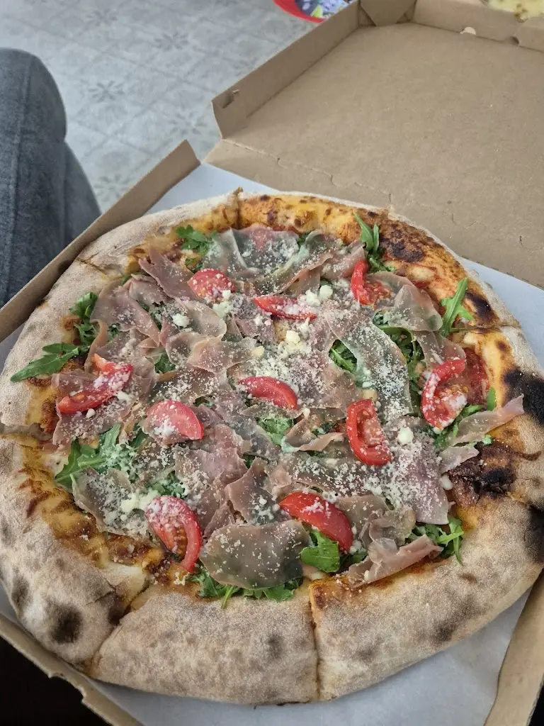 Pizza Visi Hostivice_Hostivice_slider_image_3