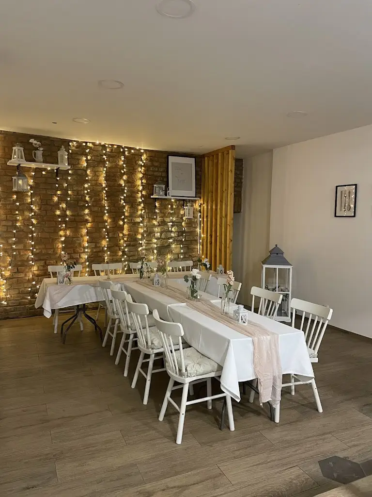 Bistro u Babičky restaurant in Klobuky