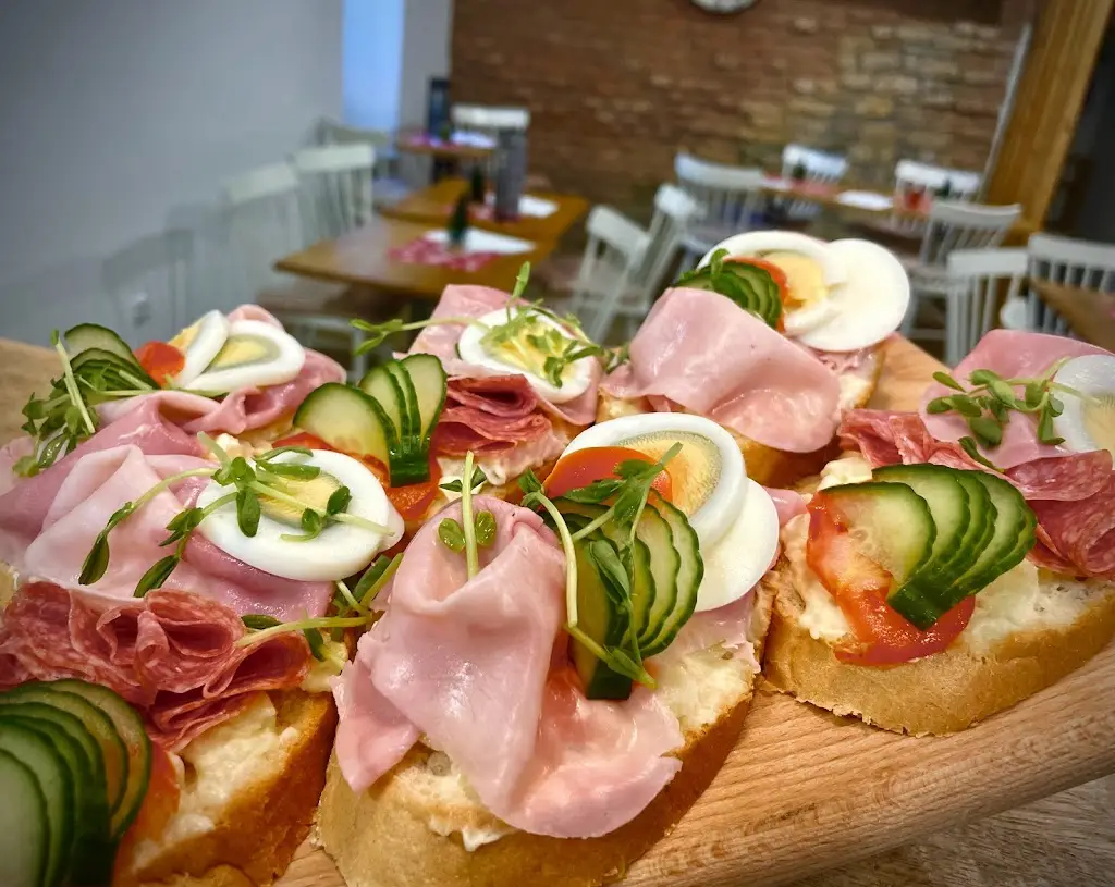 Bistro u Babičky_Klobuky_slider_image_3