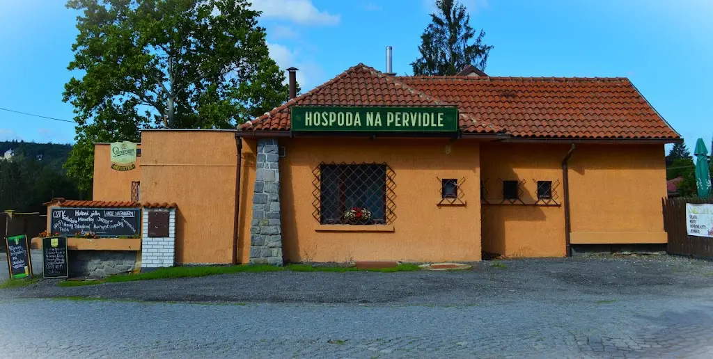 Hospoda Na Pervidle restaurant in Hradištko