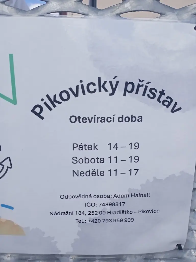 Zdeněk Dřímal_Občerstvení Pikovický Přístav_Hradištko_review