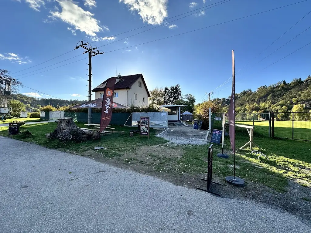 Občerstvení Pikovický Přístav_Hradištko_slider_image_2